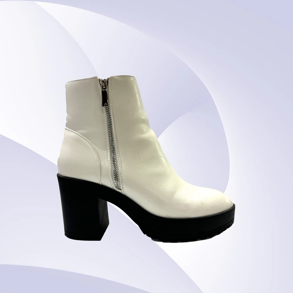 Women’s White Chunky Ankle Booties With Lug Sole US Size 11